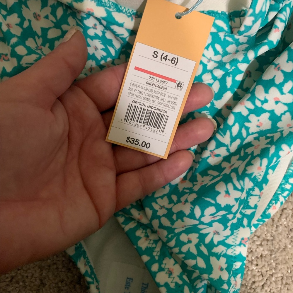 BNWT beautiful flowered one piece.  Ruched at stomach area. - Picture 2 of 4